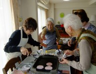 桃の節句に長命寺作り